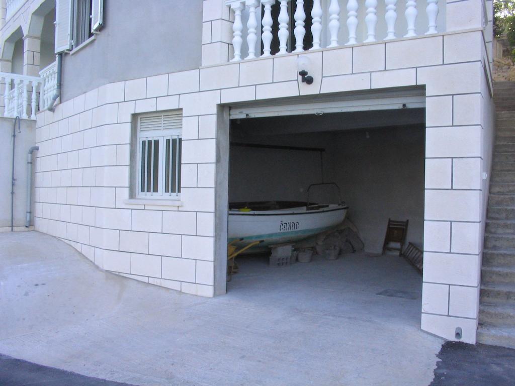 יאנוב Apartments Gugic מראה חיצוני תמונה